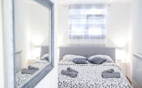 Modern Getaway Studio For Two